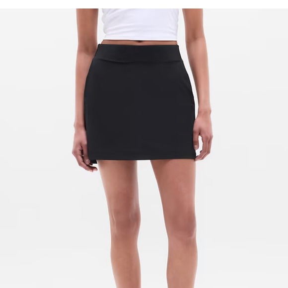 Athleta Dresses & Skirts - Athleta Brooklyn skort (2 ) size 8